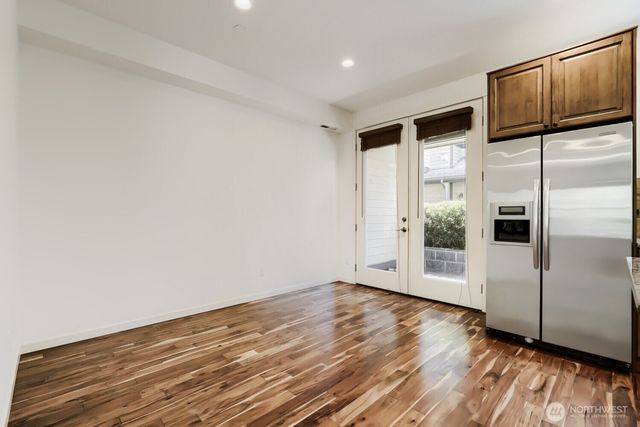 303 Bellevue Way SE, Bellevue, WA 98004