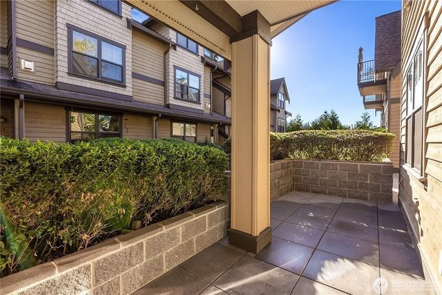 303 Bellevue Way SE, Bellevue, WA 98004