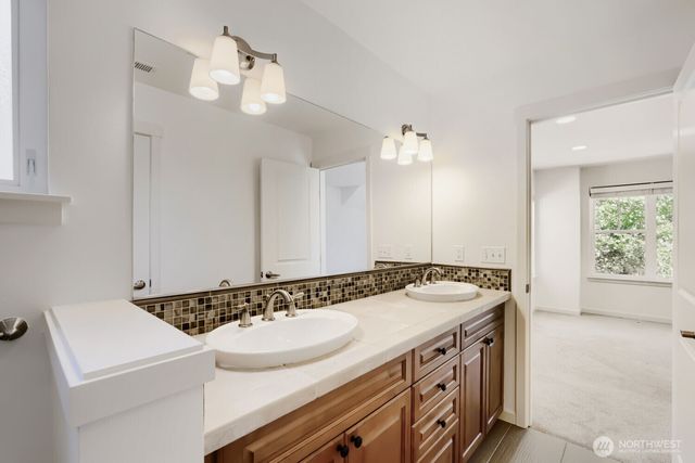 303 Bellevue Way SE, Bellevue, WA 98004