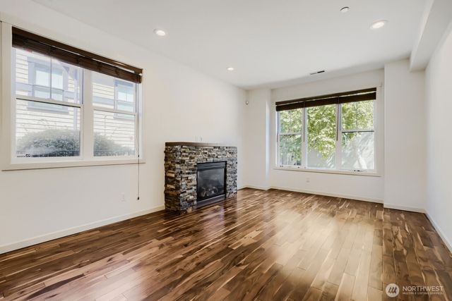 303 Bellevue Way SE, Bellevue, WA 98004