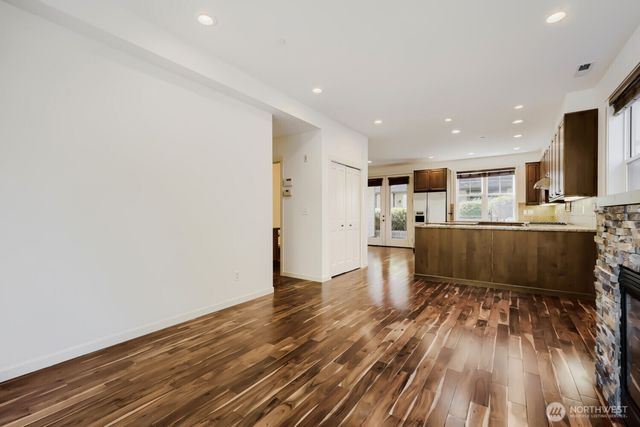 303 Bellevue Way SE, Bellevue, WA 98004
