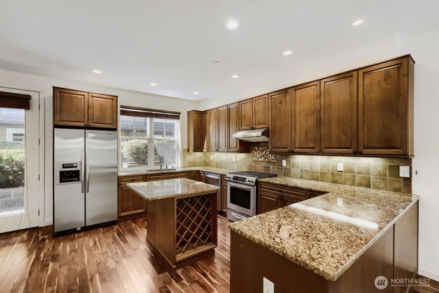 303 Bellevue Way SE, Bellevue, WA 98004