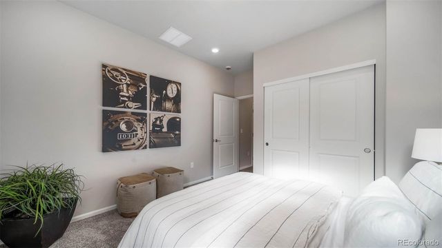22105 E 49th Place, Aurora, CO 80019