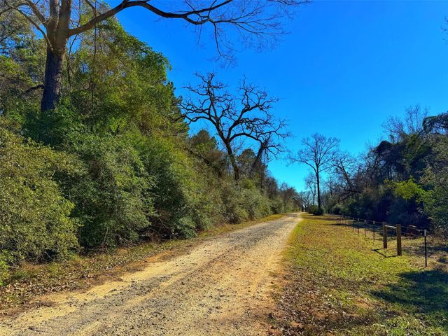 8311 Pr 1214, Centerville, TX 75833