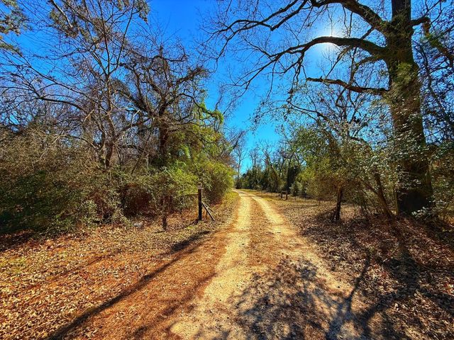 8311 Pr 1214, Centerville, TX 75833