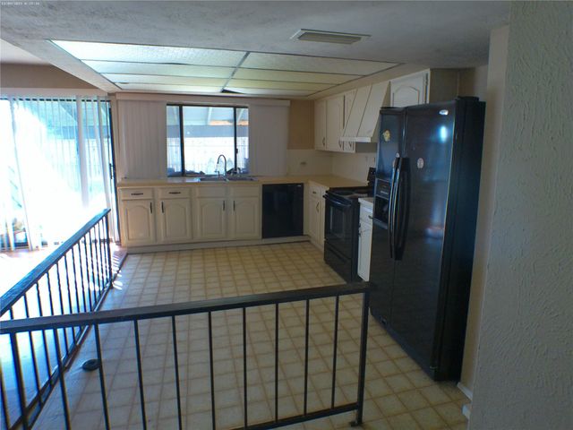 15823 Ironside Hill Drive, Houston, TX 77053