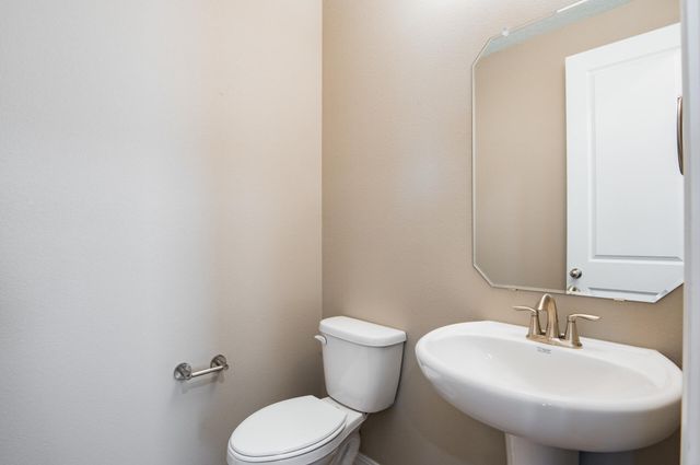 1616 Valle De Colores Street NW, Los Lunas, NM 87031