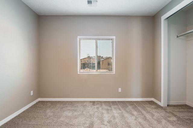 1616 Valle De Colores Street NW, Los Lunas, NM 87031