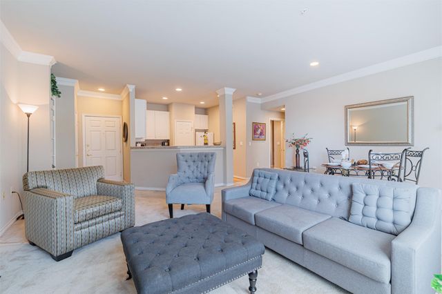 2400 Mccue Road 360, Houston, TX 77056