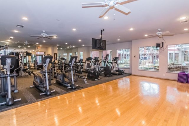 2400 Mccue Road 360, Houston, TX 77056