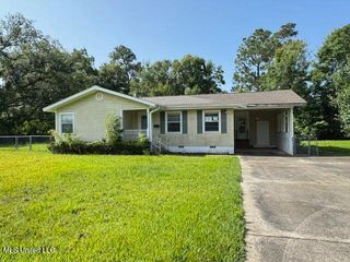 165 Canal Street, Gulfport, MS 39507