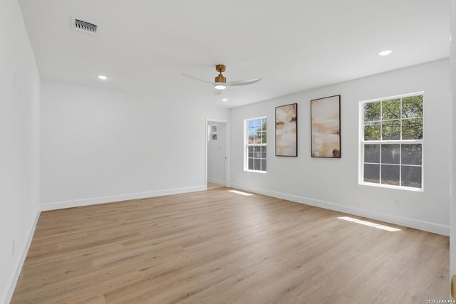 106 IRVINGTON DR, San Antonio, TX 78209