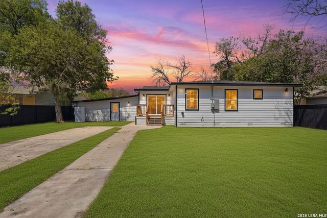 106 IRVINGTON DR, San Antonio, TX 78209