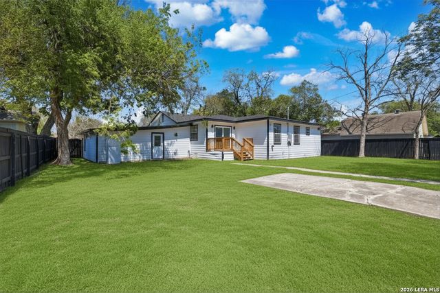 106 IRVINGTON DR, San Antonio, TX 78209