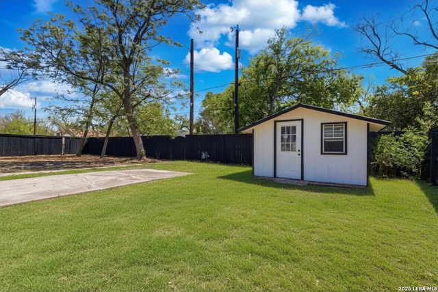 106 IRVINGTON DR, San Antonio, TX 78209