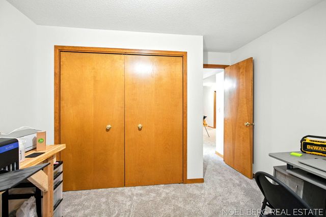 529 Tournament Circle, Muskegon, MI 49444