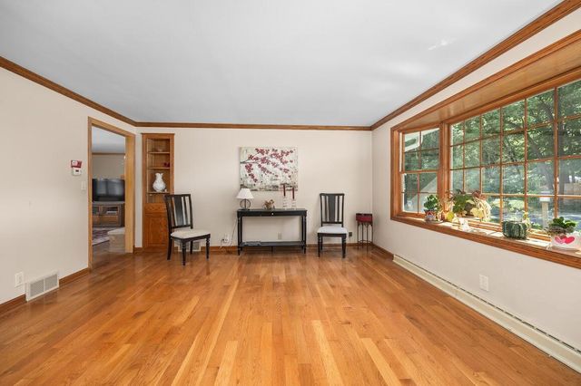733 N Lapham STREET, Oconomowoc, WI 53066