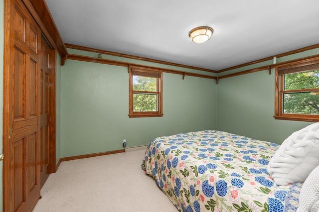 733 N Lapham STREET, Oconomowoc, WI 53066