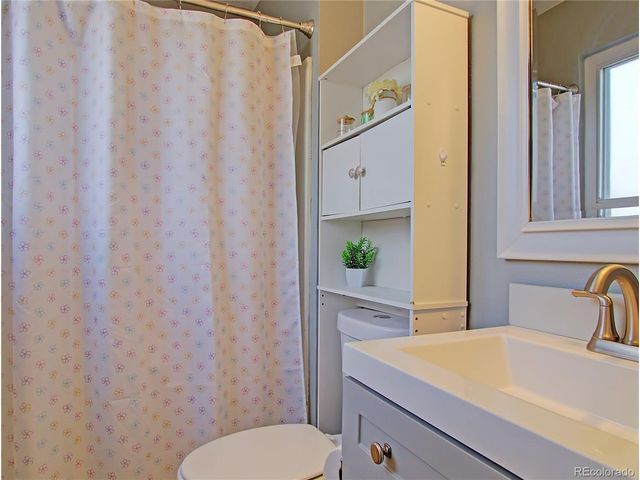 6035 Del Paz Dr, Colorado Springs, CO 80918