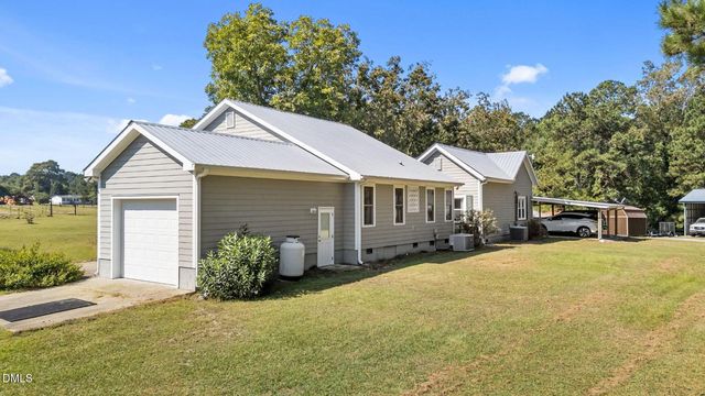 1208 Peach Orchard Road, Four Oaks, NC 27524