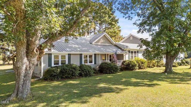 1208 Peach Orchard Road, Four Oaks, NC 27524
