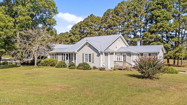 1208 Peach Orchard Road, Four Oaks, NC 27524