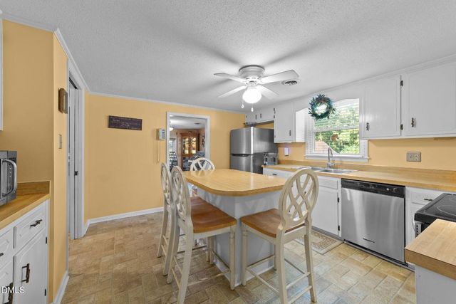 1208 Peach Orchard Road, Four Oaks, NC 27524