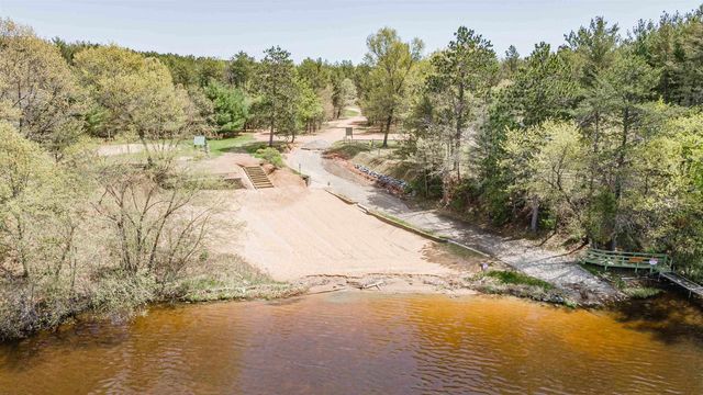 1735 W 19th Avenue, Arkdale, WI 54613