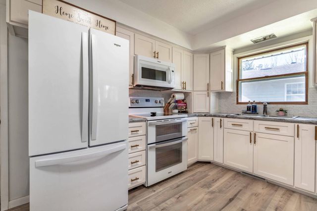 1034 Randolph Avenue, Fergus Falls, MN 56537