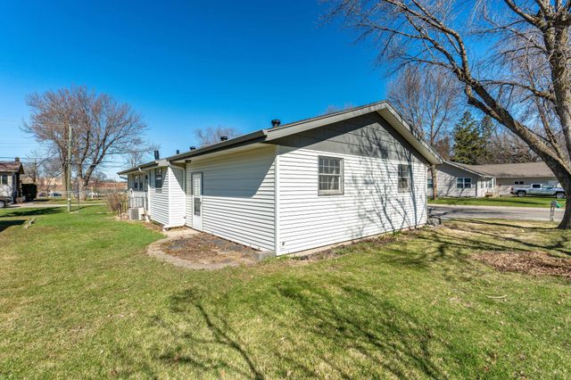 1034 Randolph Avenue, Fergus Falls, MN 56537