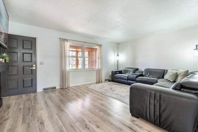 1034 Randolph Avenue, Fergus Falls, MN 56537