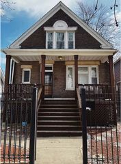 2867 E 77th Street, Chicago, IL 60649