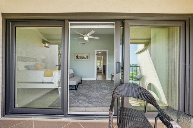 7520 SUNSHINE SKYWAY LANE S T18, St Petersburg, FL 33711