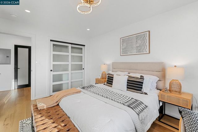 2114 2114 40Th Ave, San Francisco, CA 94116