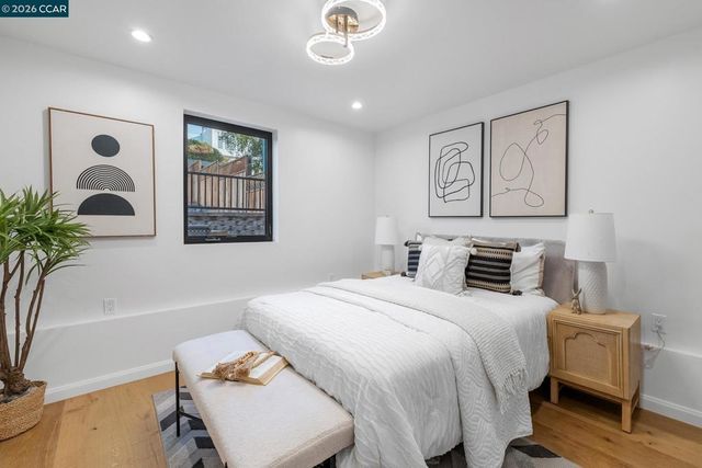 2114 2114 40Th Ave, San Francisco, CA 94116