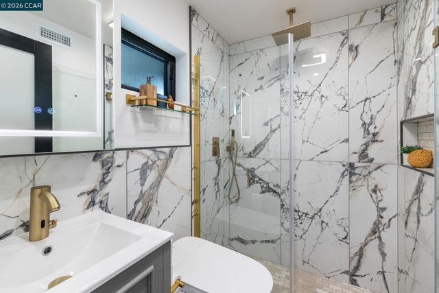 2114 2114 40Th Ave, San Francisco, CA 94116