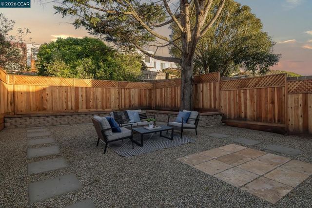 2114 2114 40Th Ave, San Francisco, CA 94116