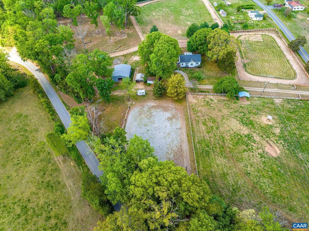 12500 SHANNON HILL RD, Louisa, VA 23093