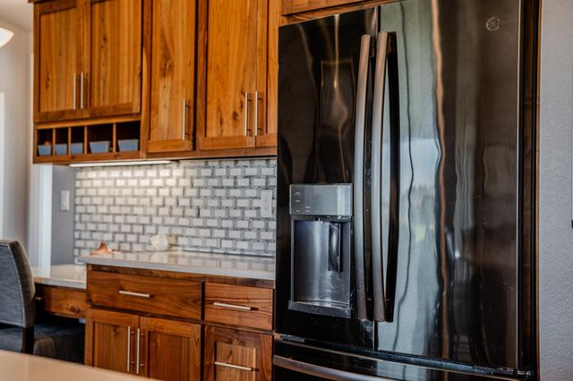 5594 43rd Street S, Fargo, ND 58104