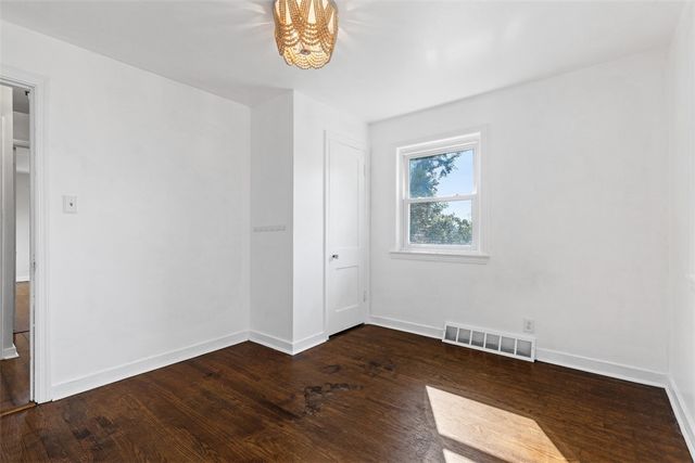 3909 Inland Avenue, West Mifflin, PA 15122