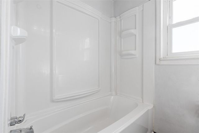 3909 Inland Avenue, West Mifflin, PA 15122