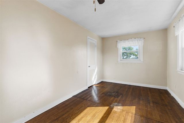 3909 Inland Avenue, West Mifflin, PA 15122