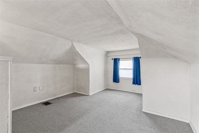 3909 Inland Avenue, West Mifflin, PA 15122