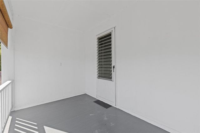 3909 Inland Avenue, West Mifflin, PA 15122