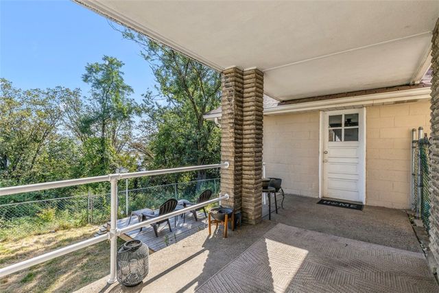 3909 Inland Avenue, West Mifflin, PA 15122