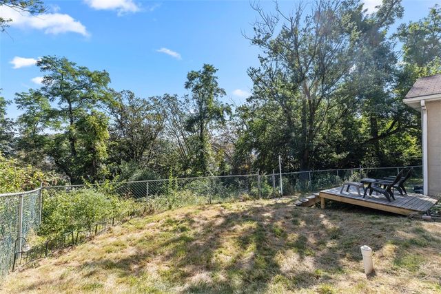 3909 Inland Avenue, West Mifflin, PA 15122