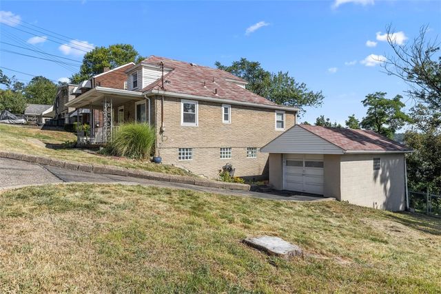 3909 Inland Avenue, West Mifflin, PA 15122