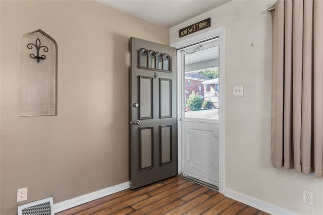 3909 Inland Avenue, West Mifflin, PA 15122