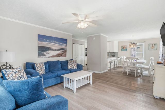 206 30th Ave. N, North Myrtle Beach, SC 29582