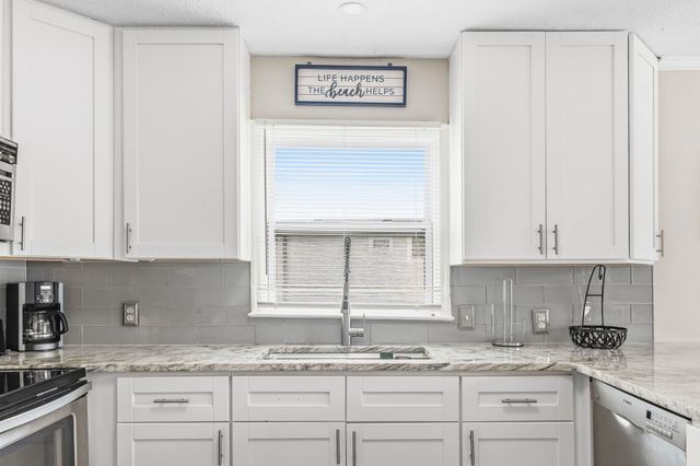 206 30th Ave. N, North Myrtle Beach, SC 29582